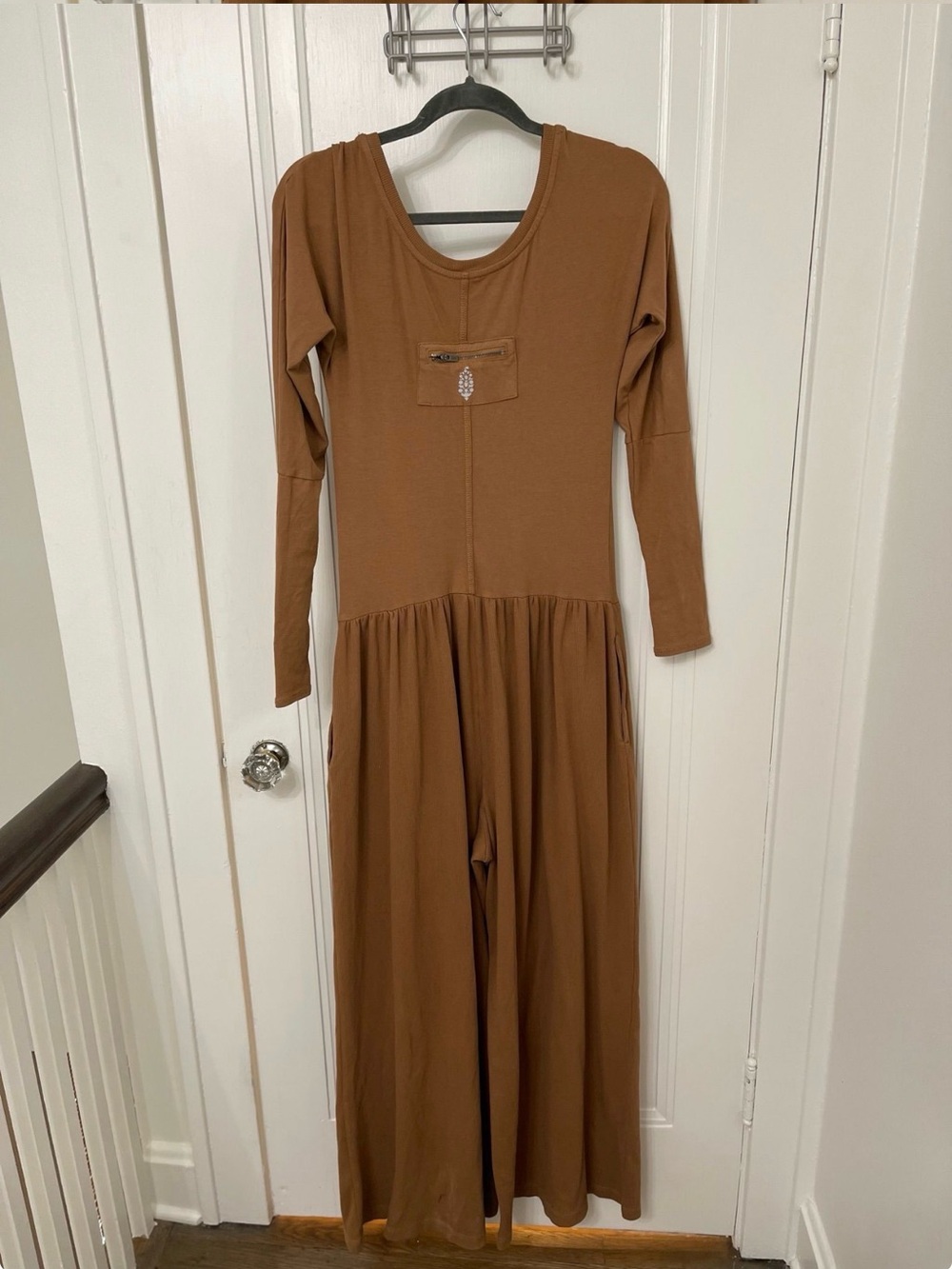 Free People Wide Leg Long Sleeve Hot Shot NWOT Medium - Picture 8 of 8